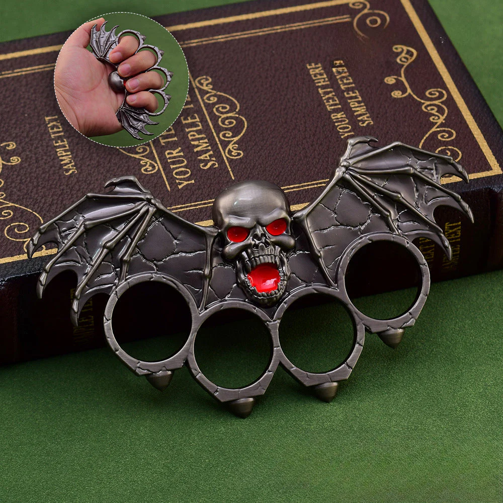 Bat Knuckle Duster Broken Window Gear Decoration - Image 6