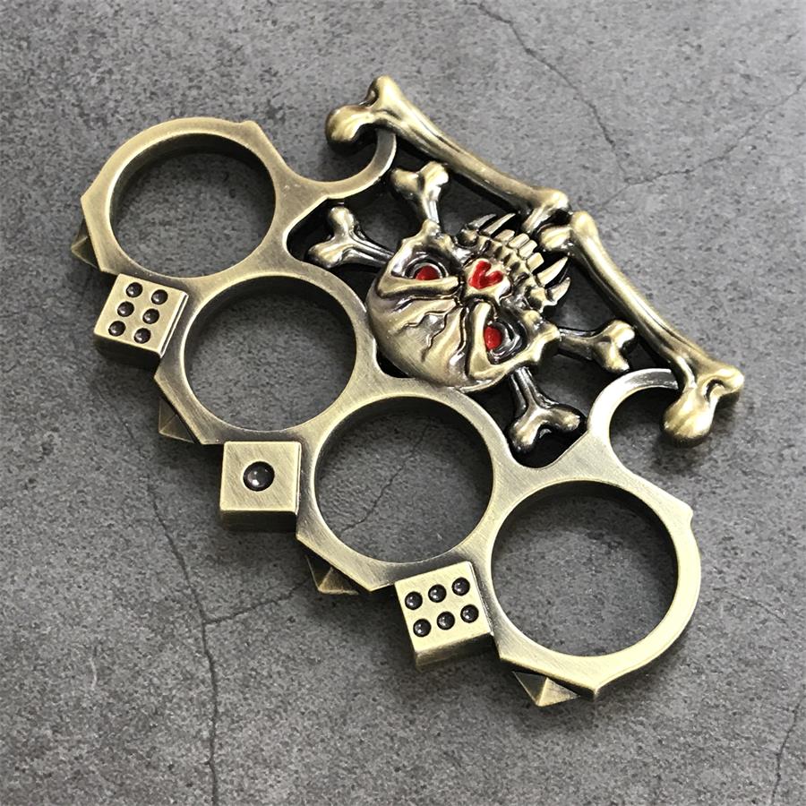 Colorful Skull Knuckle Duster Broken Window EDC Tool - Image 3
