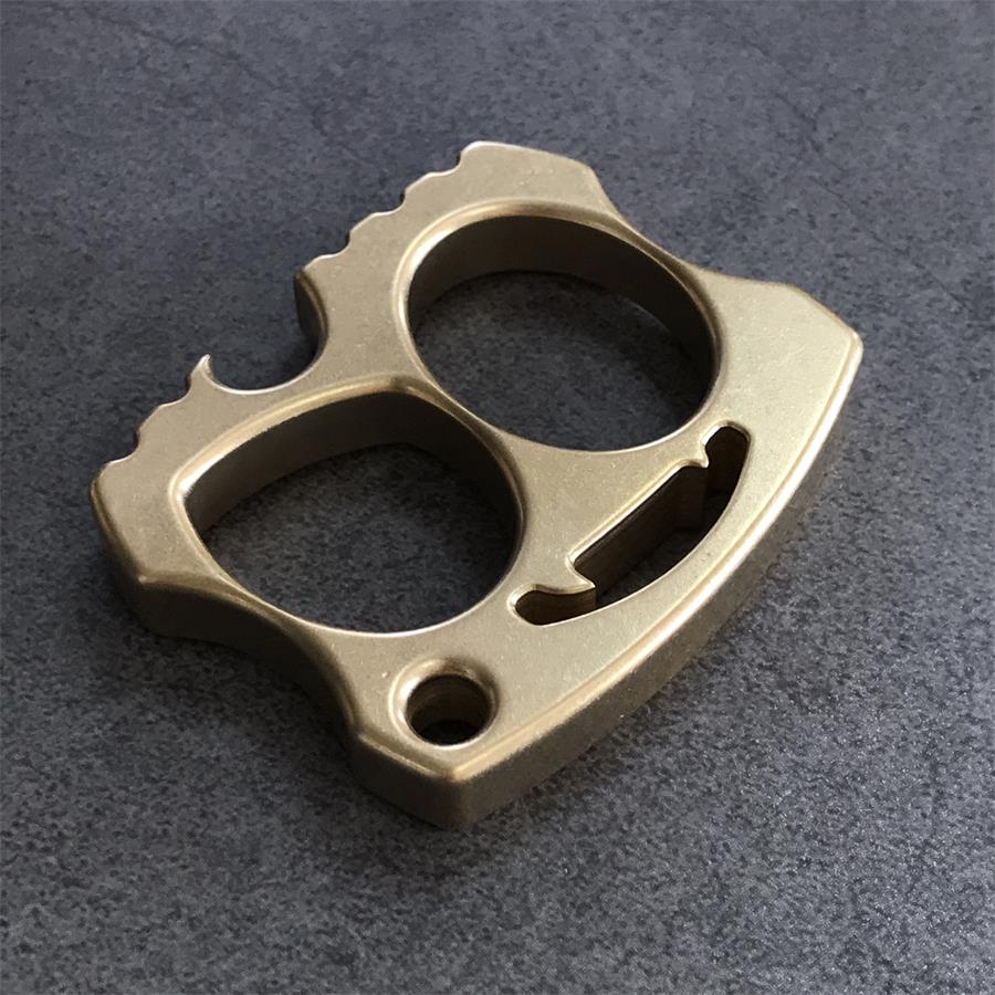 Creative Brass Knuckle Duster Open Bottle EDC Decoration - Image 8
