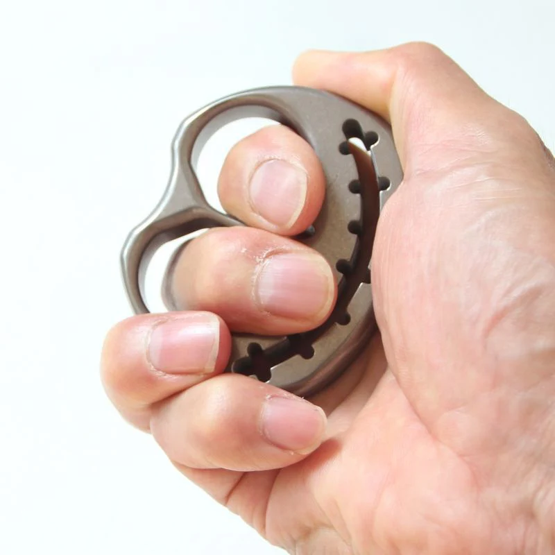 Creative Pumpkin Titanium Knuckle Dusdter - Image 3