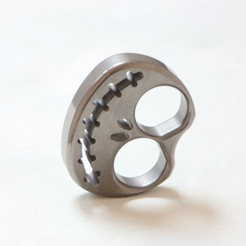 Creative Pumpkin Titanium Knuckle Dusdter - Image 4