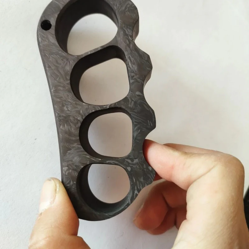 Four Finger Carbon Fiber Knuckle Duster Boxing Buckle Defense Window Breaker Self-Defense Tool - Image 5