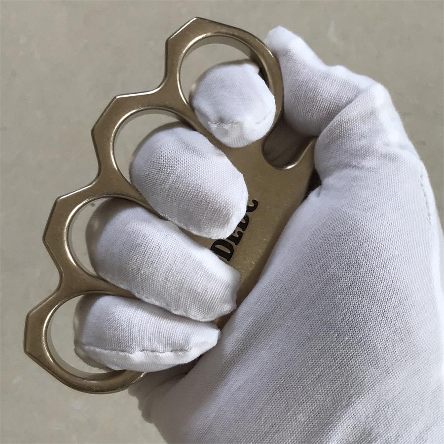GODEDC Classic Stonewashed Brass Knuckle Duster - Image 5