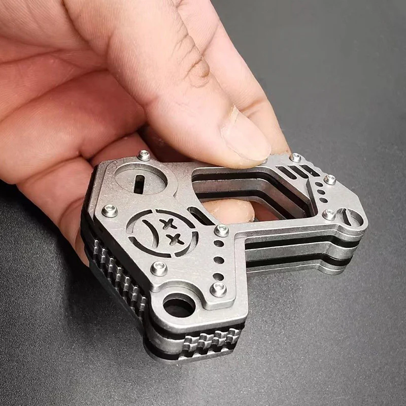 Laminated Steel Knuckle Duster Window Breaker Protective Gear - Image 8