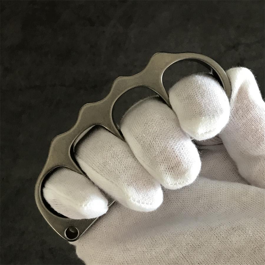 Medium Sturdy Titanium Pea Knuckle Duster - Image 7
