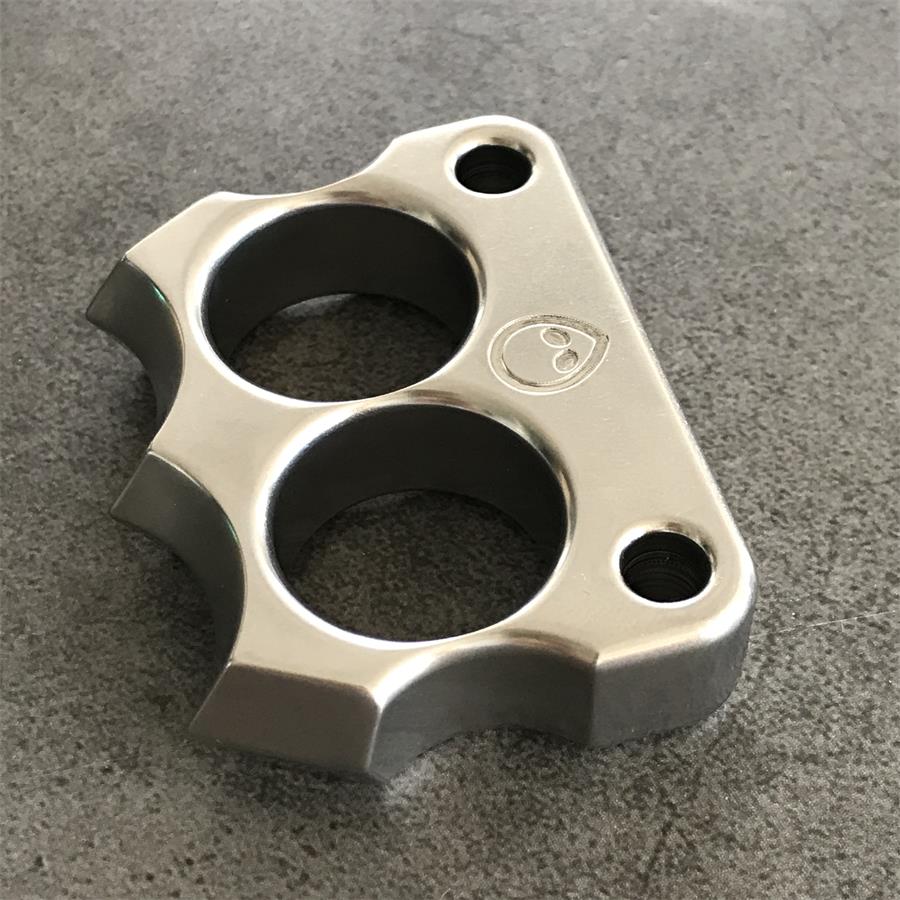 Mini Alien Solid 316 Steel Knuckle Dusters - Image 11