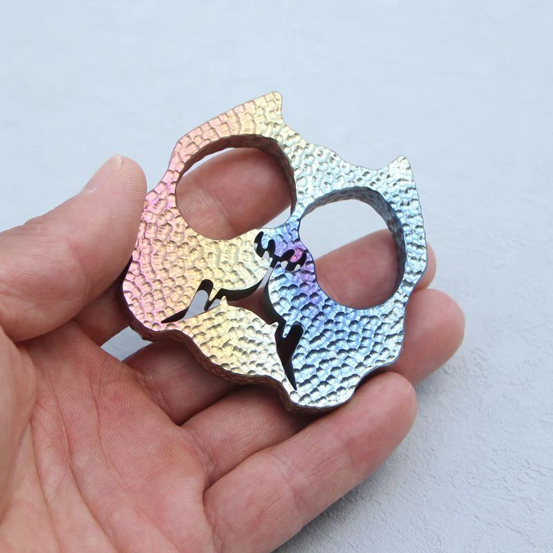 Mini Creative Knuckle Duster Titanium Dog Head Modeling - Image 3