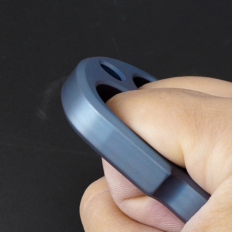 Mini Titanium Knuckle Multi-function Bottle Opening EDC Tool - Image 4