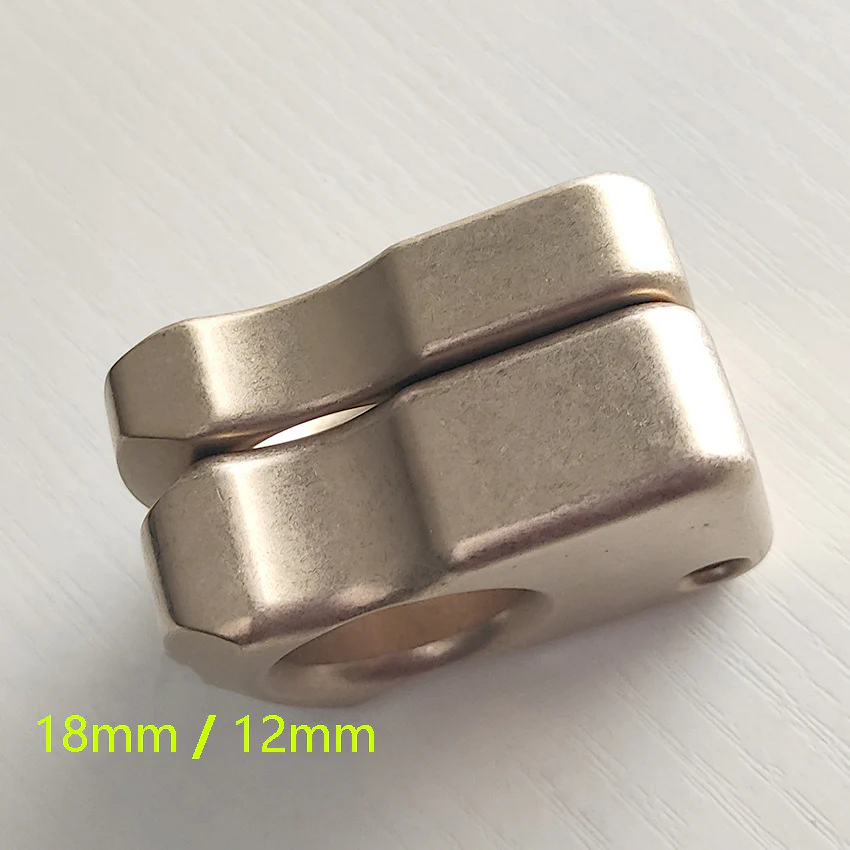 Multi-style Brass Knuckle Duster Broken Window Self-defense Ornament - Image 3