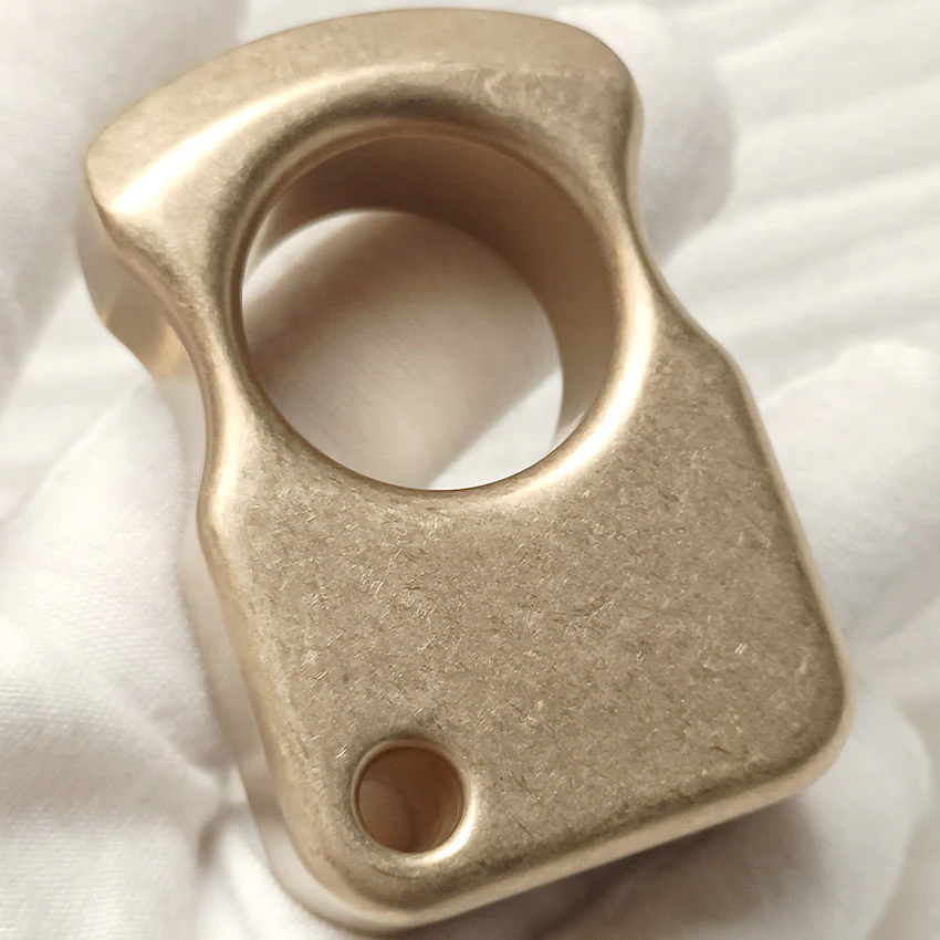 Multi-style Brass Knuckle Duster Broken Window Self-defense Ornament - Image 9