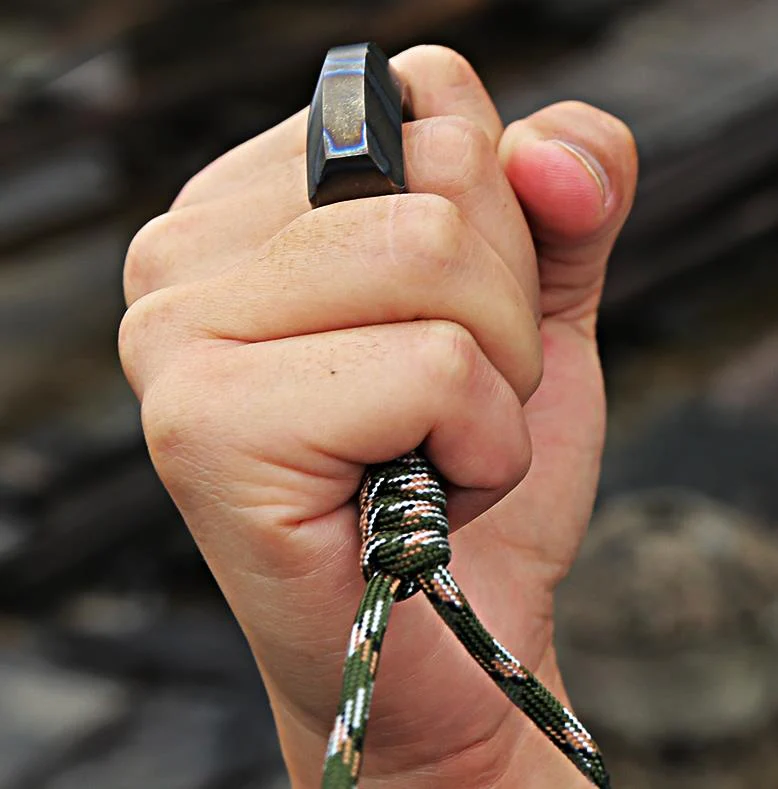 Multi-style Titanium Knuckle Duster Boxing Self Defense Buckle Window Breaker Outdoor EDC Tool - Image 6