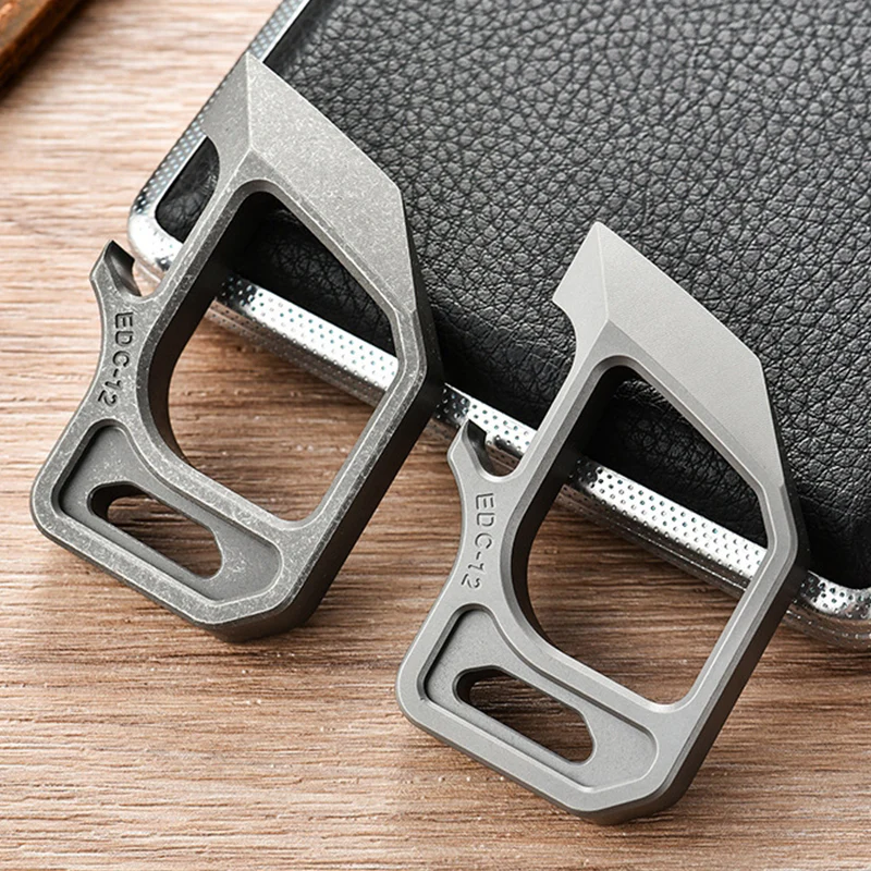 Multifunctional Titanium Knuckle Bottle-opening Self-defense Protective Gear - Image 7