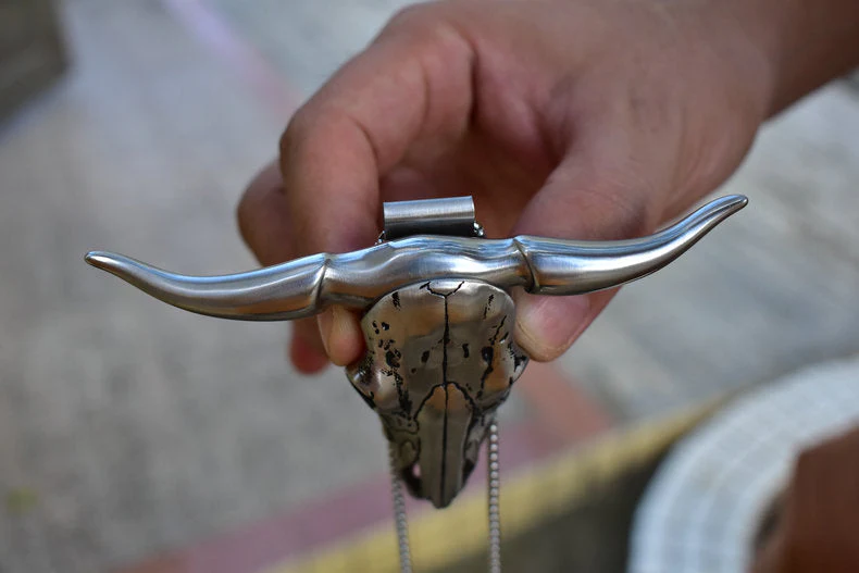 Portable Bullhead Hand Spikes Knife Damascus Steel Outdoor Camping Defense Fist Spikes EDC Tool - Image 4