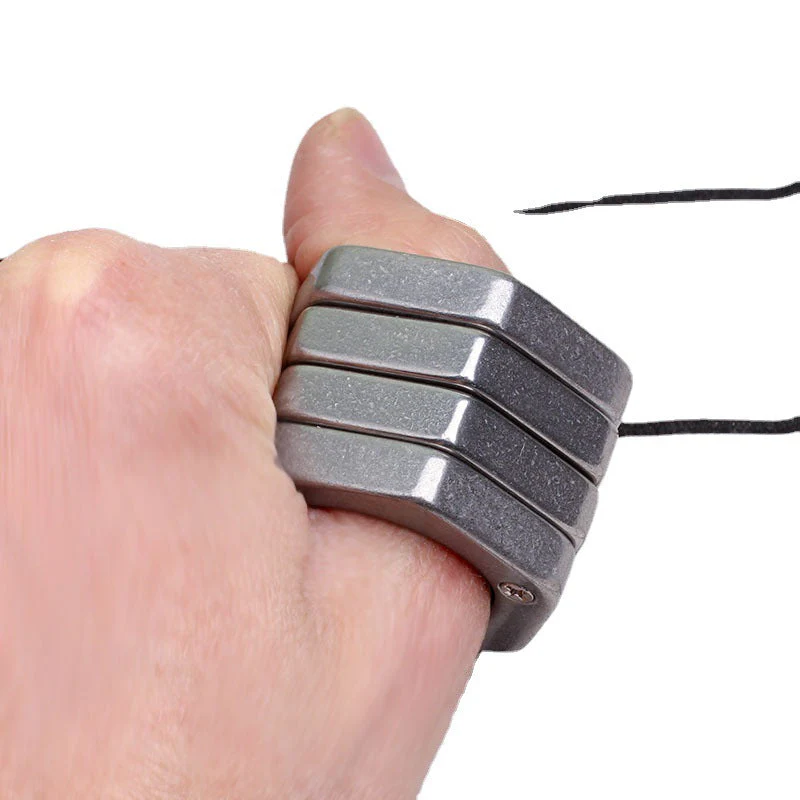 Portable Foldable Knuckle Duster Boxing Self-defense Four-finger Button Window Breaker Outdoor Camping EDC Tool - Image 4
