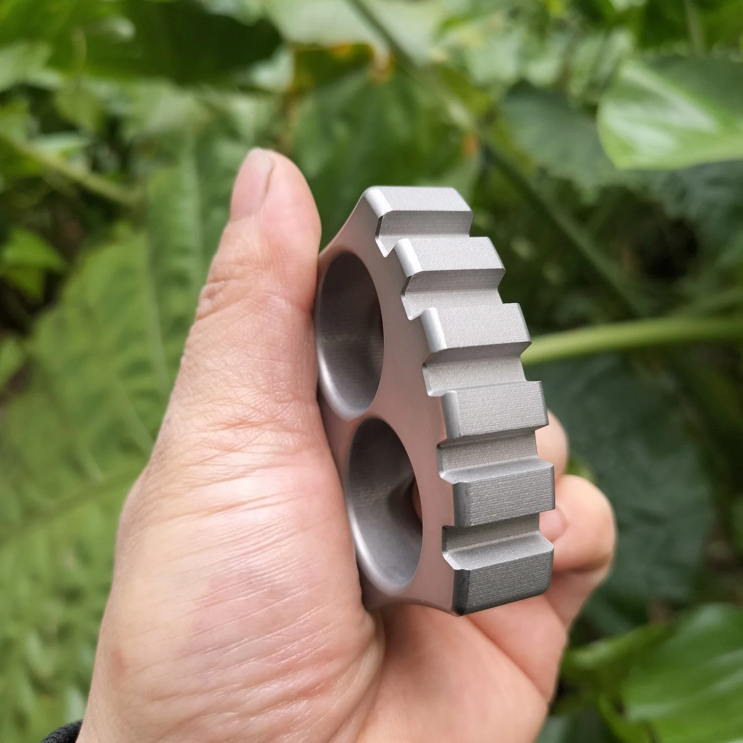Solid 304 Stainless Steel Two Finger Knuckle Duster Boxing Self Defense Window Breaker Outdoor Portable EDC Tool - Image 3