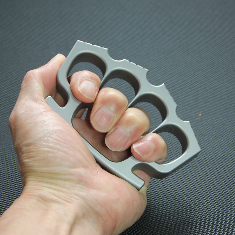 Solid Big Finger Hole 440c Stainless Steel Knuckle Duster Boxing Four Finger Buckle Defense Window Breaker Outdoor EDC Tool - Image 4