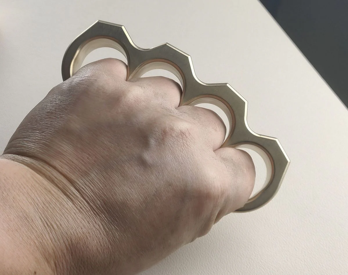 Solid Precision Brass Knuckle Duster Boxing Self Defense Four Finger Buckle Window Breaker Outdoor Camping EDC Tool - Image 7