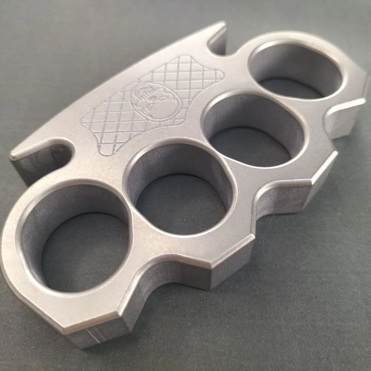 Solid Precision Steel Knuckle Duster Boxing Self Defense Four Finger Buckle Window Breaker Outdoor Camping EDC Tool - Image 3