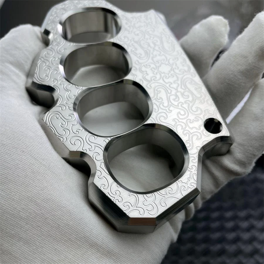 Solid Steel Carved Pattern Knuckle Duster - Image 5