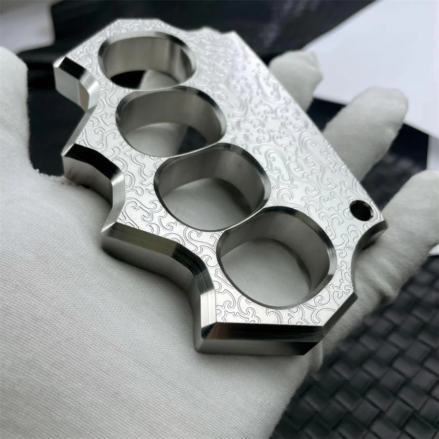 Solid Steel Carved Pattern Knuckle Duster - Image 9