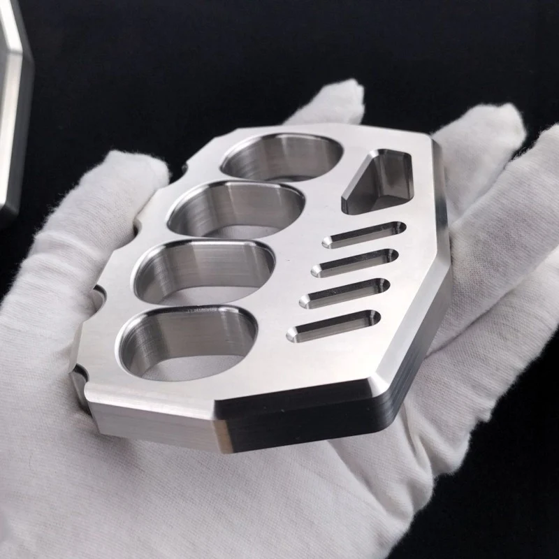 Solid Steel Knuckle Duster Self-defense Four Finger Window Breaking Knuckles Outdoor Boxing Training Combat Gear - Image 4