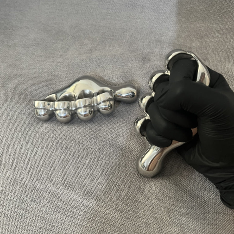 Solid Steel Left and Right Hand Knuckle Duster - Image 2