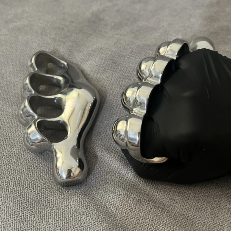 Solid Steel Left and Right Hand Knuckle Duster - Image 4