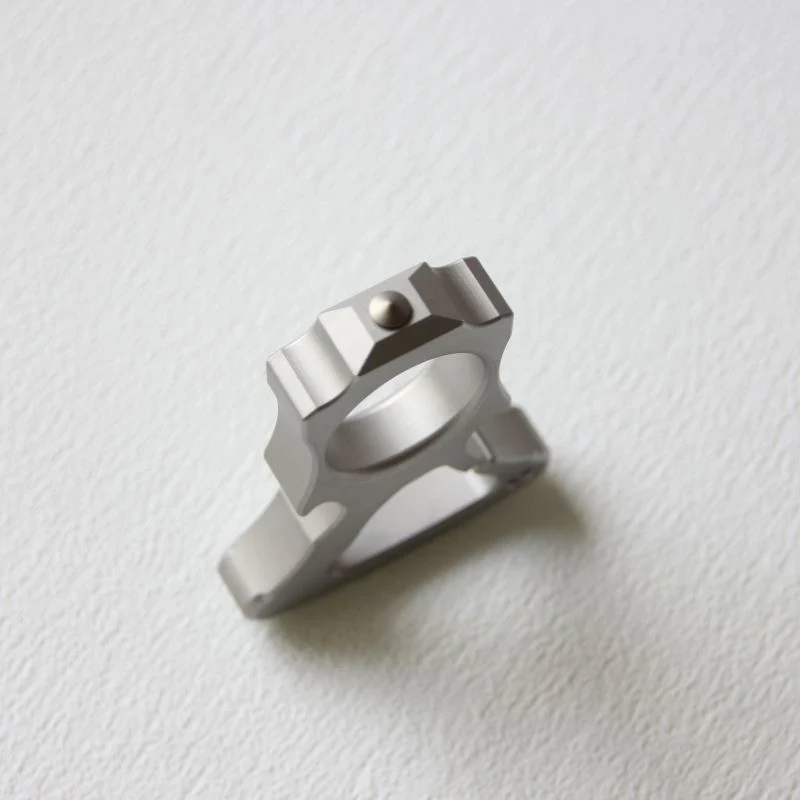 Steel Hanging Buckle Knuckle Duster Broken Window EDC Tool - Image 11