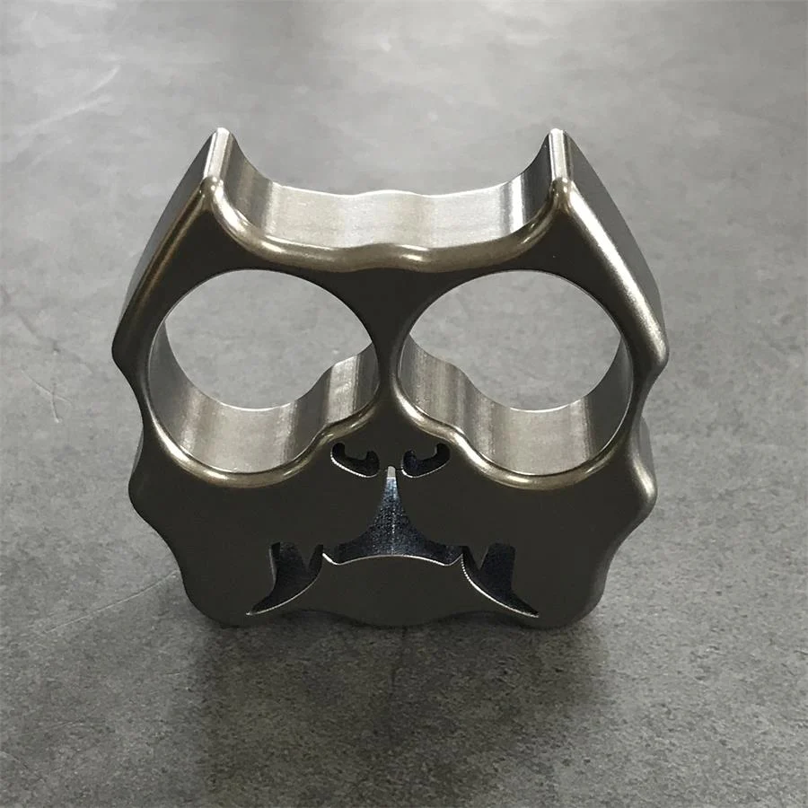 TC21 Titanium Dog Head Knuckle Duster EDC Decoration - Image 4