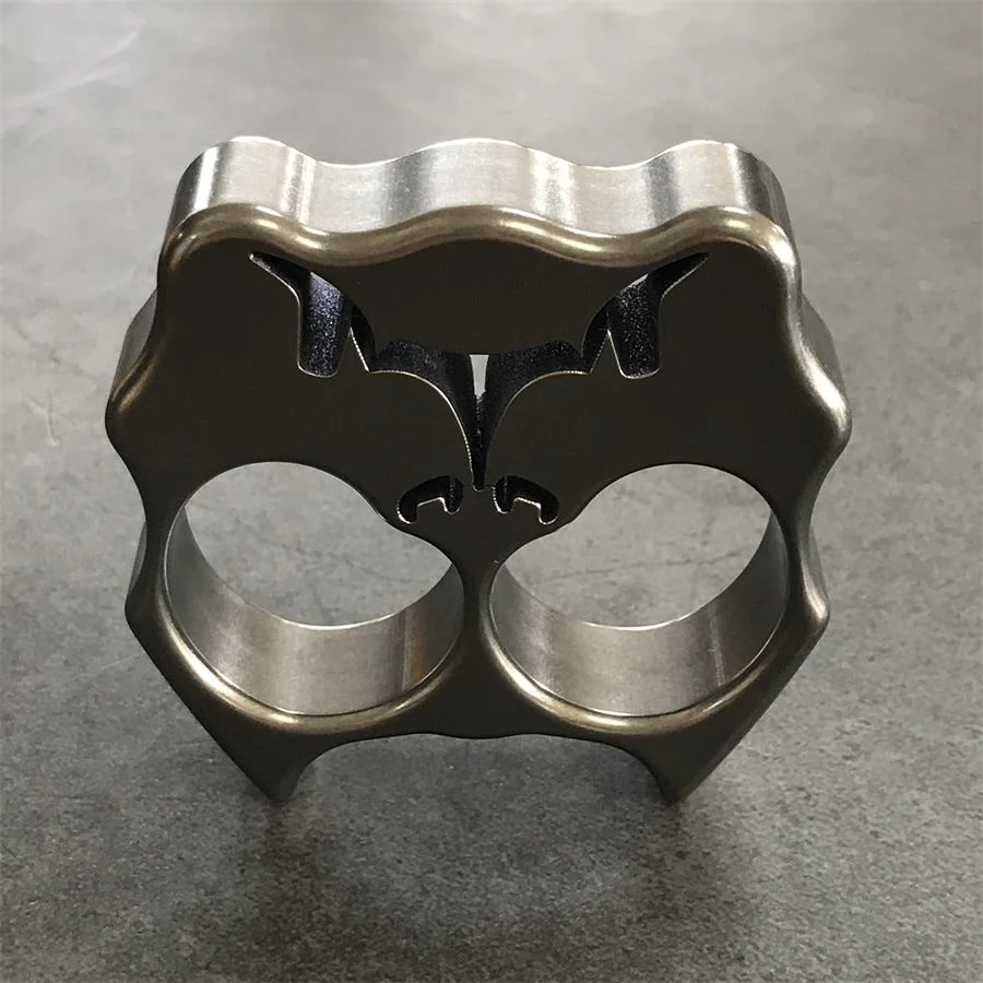 TC21 Titanium Dog Head Knuckle Duster EDC Decoration - Image 5