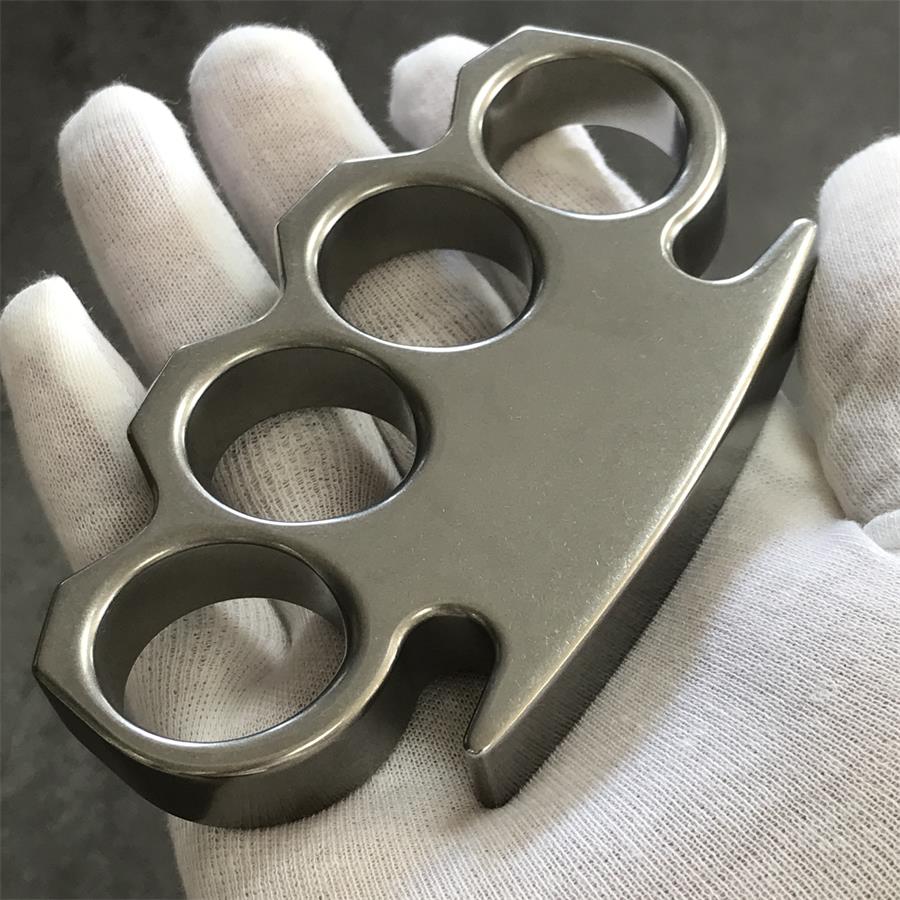 The King Classic Stonewashed Steel Knuckle Dusters - Image 6