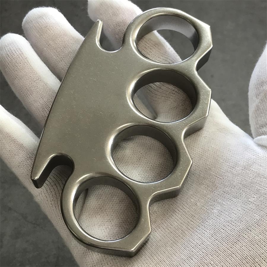The King Classic Stonewashed Steel Knuckle Dusters - Image 8