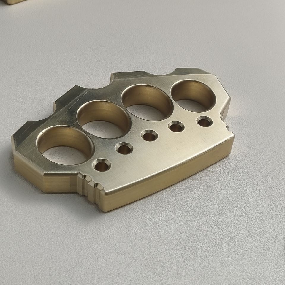 Thickened Solid Brass Knuckle Duster Boxing Four Finger Buckle Defense Window Breaker Outdoor EDC Tool - Image 6