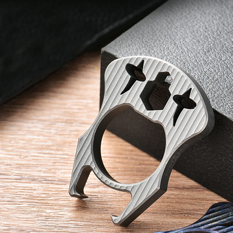 Titanium Alloy Multifunctional Knuckle Duster - Image 12