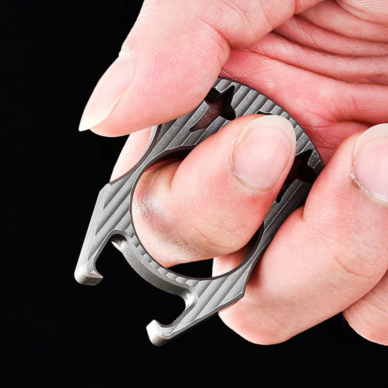 Titanium Alloy Multifunctional Knuckle Duster - Image 4