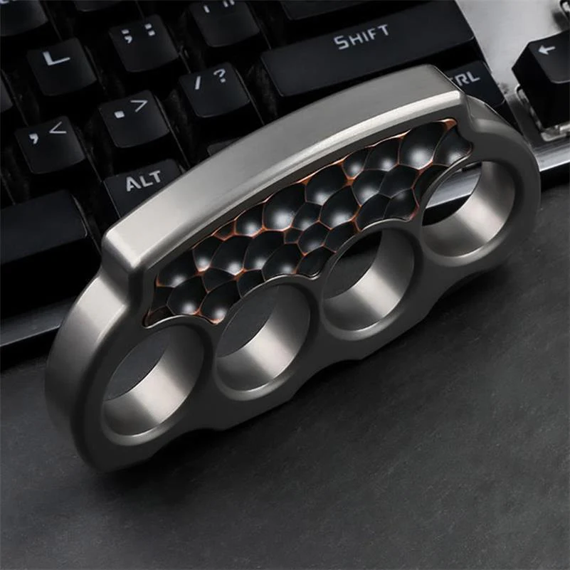 Titanium Anti-slip Patch Knuckle Duster - Image 4